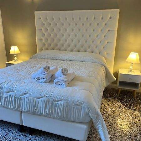 Luxury Room Anelli Center Of Roma Bagian luar foto